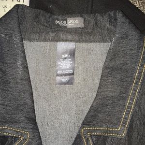 Bisou Bisou denim coat. Size small.